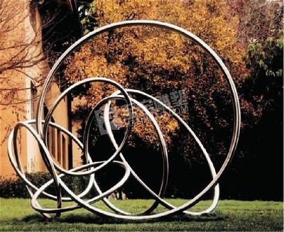 學校圓領景觀小品鏡面圓環(huán)不銹鋼雕塑定制