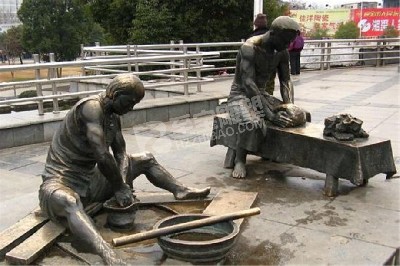 廣場(chǎng)人物鑄銅雕塑定制