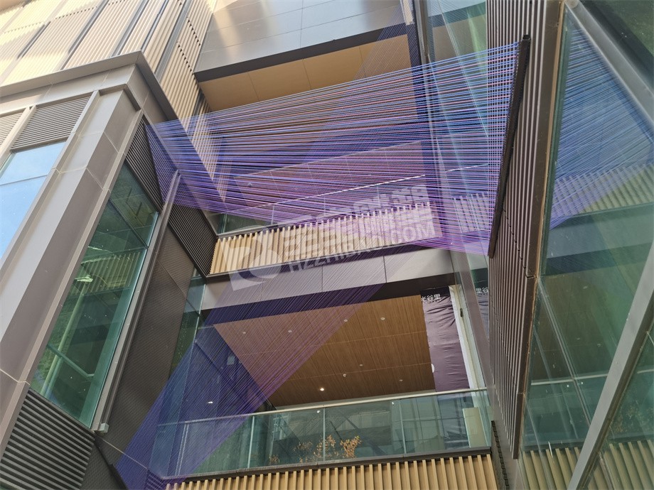 武漢北辰地產(chǎn)光谷里絲線裝置雕塑項(xiàng)目