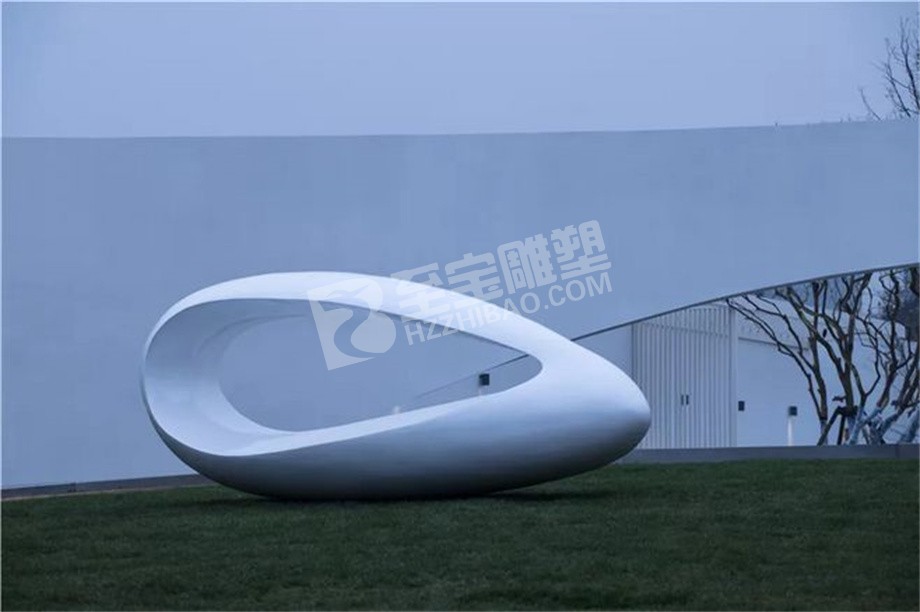 藝術(shù)館戶(hù)外瓜子不銹鋼雕塑定制